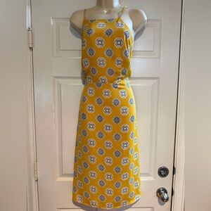 Veronica M Medium Yellow Medallion Print Open back Midi Dress.